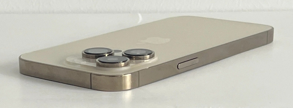 Мобільний телефон Apple iPhone 14 Pro 256GB батарея 85% Gold фіз сім Б/У
